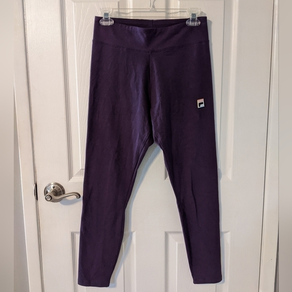 Retro Style‎ Fila Purple EUC Embroidered Logo Stretch Leggings Size Medium - Picture 1 of 5
